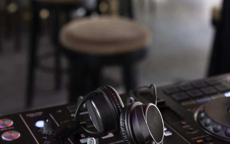 view-dj-equipment-electronics